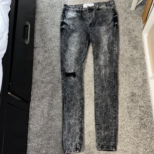 Kollar Jeans